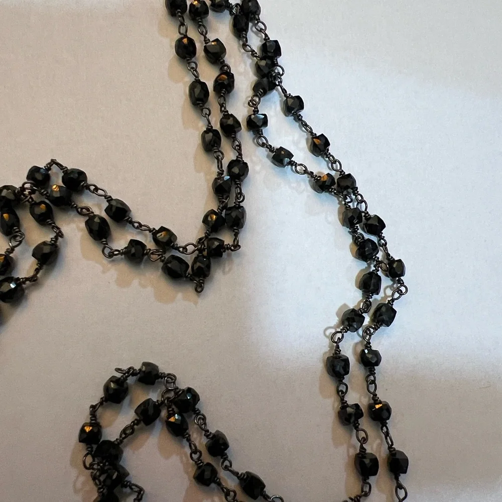 Deb Guyot Black Beaded Necklace with rough cut quartz crystal - Picture 3 of 5